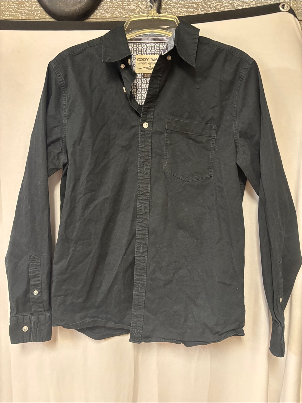 Cody James Men's Casual Button-Down Shirt in Charcoal - Classic Long Sleeve
